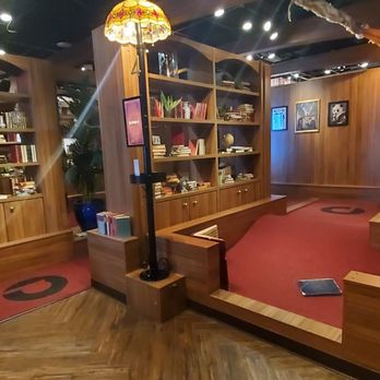 Puttery - Library - Mini Golf Near Me - Pittsburgh, Pennsylvania Puttery - Library - Mini Golf Near Me - Pittsburgh, Pennsylvania