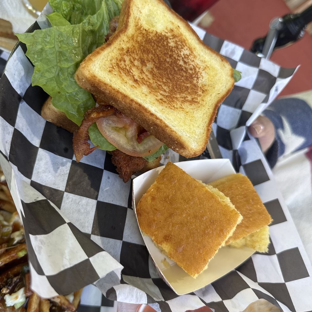 Jasper's Barbeque - Fried chicken BLT with cornbread - Barbeque Near Me - Big Bear Lake, California Jasper's Barbeque - Fried chicken BLT with cornbread - Barbeque Near Me - Big Bear Lake, California