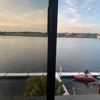 Clover Island Inn - View - Hotels Near Me - Kennewick, Washington Clover Island Inn - View - Hotels Near Me - Kennewick, Washington