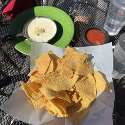 Chips and queso