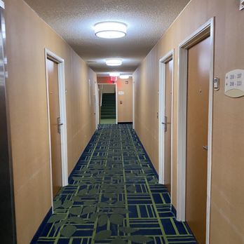 Fairfield Inn by Marriott - Hotels Near Me - Topeka, Kansas