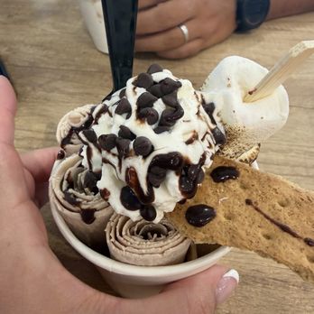 The Inside Scoop - Rolled S'mores - Ice Cream & Frozen Yogurt Near Me - Oakdale, California The Inside Scoop - Rolled S'mores - Ice Cream & Frozen Yogurt Near Me - Oakdale, California