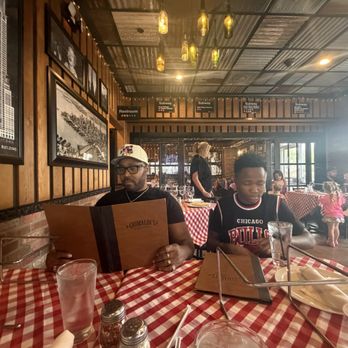 Grimaldi's Pizzeria - Pizza Near Me - Las Vegas, Nevada Grimaldi's Pizzeria - Pizza Near Me - Las Vegas, Nevada