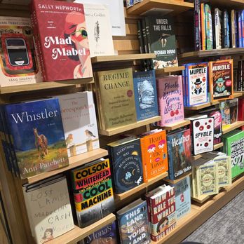 Barnes & Noble - Bookstores Near Me - Seattle, Washington