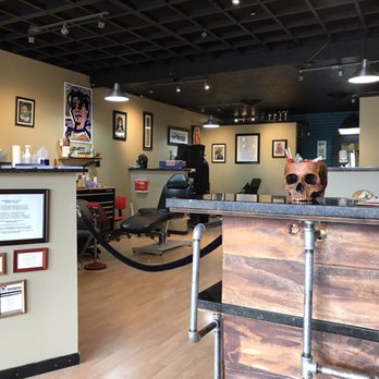 Hammerhead Tattoo - Shop - Tattoo Near Me - Chicago, Illinois
