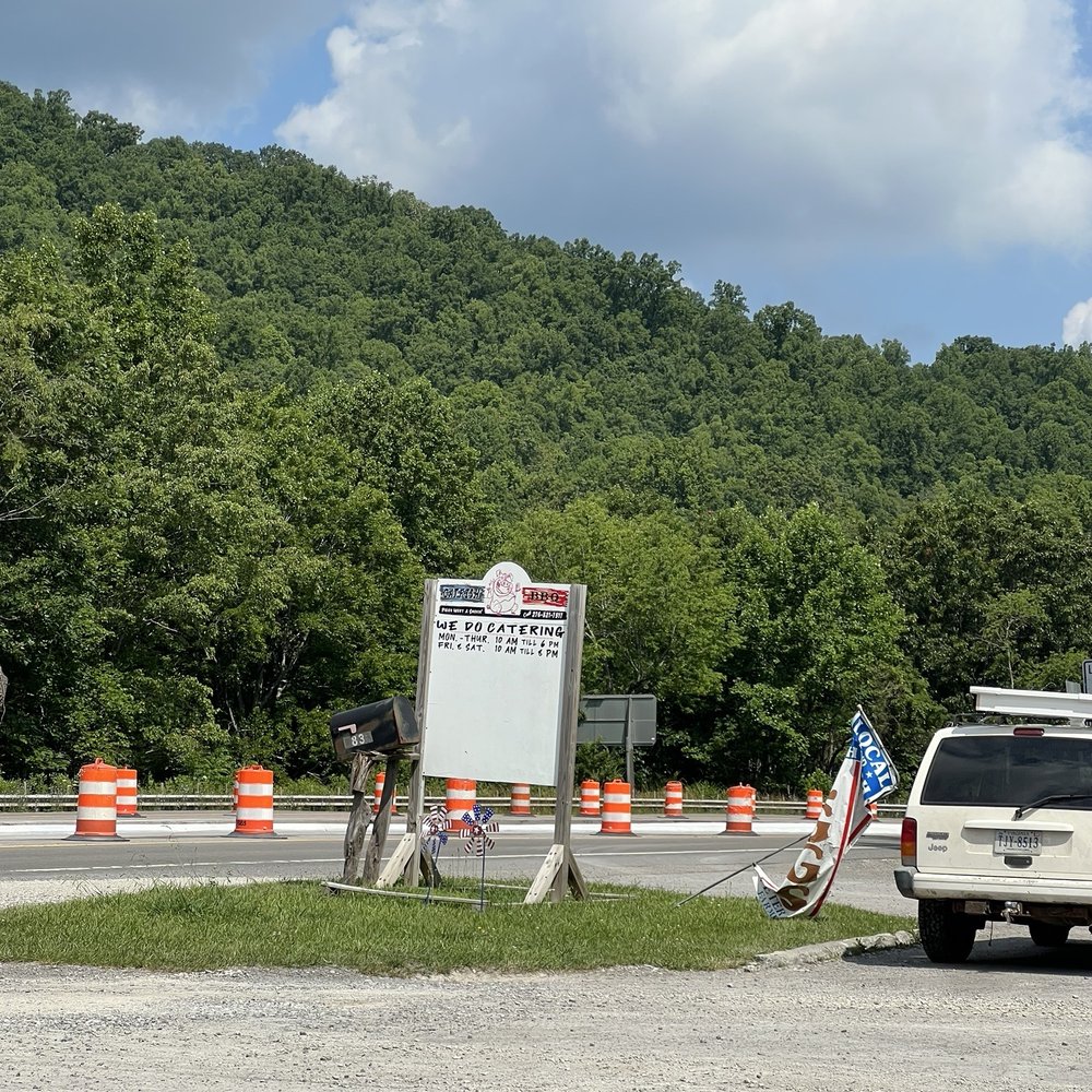 Piggy Went A Smokin BBQ - Road sign Right off the highway - Barbeque Near Me - Wise, Virginia Piggy Went A Smokin BBQ - Road sign Right off the highway - Barbeque Near Me - Wise, Virginia