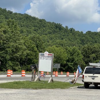 Piggy Went A Smokin BBQ - Road sign Right off the highway - Barbeque Near Me - Wise, Virginia Piggy Went A Smokin BBQ - Road sign Right off the highway - Barbeque Near Me - Wise, Virginia