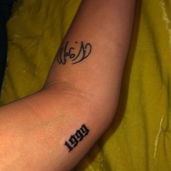 Tattoos And Smoke - Tattoo Near Me - Las Vegas, Nevada