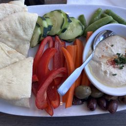 Seasonal hummus plate Seasonal hummus plate