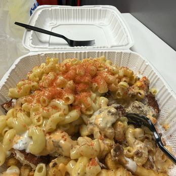 Cluckin Bun - Loaded fries with Mac n cheese!! - Chicken Shop Near Me - Cathedral City, California