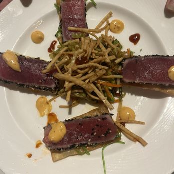 88 Charles Street Restaurant - Tuna appetizer cooked perfectly rare - Italian Near Me - Montgomery, New York