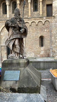 Liebfrauenplatz by null