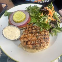 Salmon Burger with Tartar Sauce Salmon Burger with Tartar Sauce