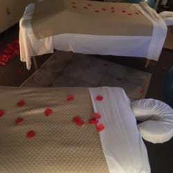 CR2 Massage Studio