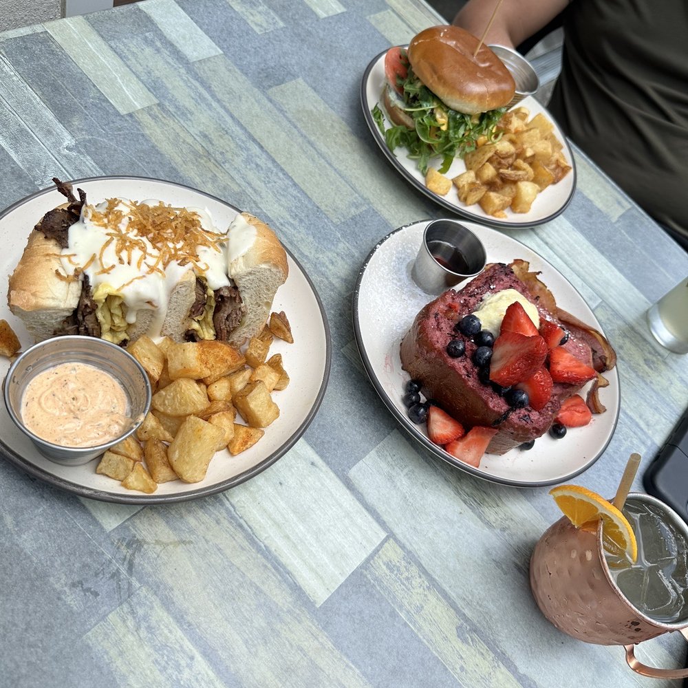 The Stubborn Mule - Philly sandwich, burger and French toast - New American Near Me - Orlando, Florida The Stubborn Mule - Philly sandwich, burger and French toast - New American Near Me - Orlando, Florida