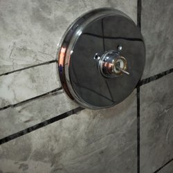 Washington & Lee Motel - Broken handle