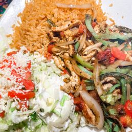 Lunch chicken fajitas Lunch chicken fajitas