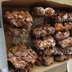 Camerons Bakery - Apple fritters