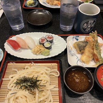 Yohei Sushi Restaurant - Sushi Bars Near Me - Honolulu, Hawaii