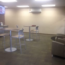 Southland Auto Wash - Comfortable waiting area with wifi
