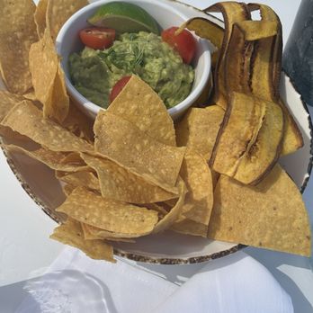 Lido Bayside Grill - Guacamole and chips - Mediterranean Near Me - Miami Beach, Florida Lido Bayside Grill - Guacamole and chips - Mediterranean Near Me - Miami Beach, Florida