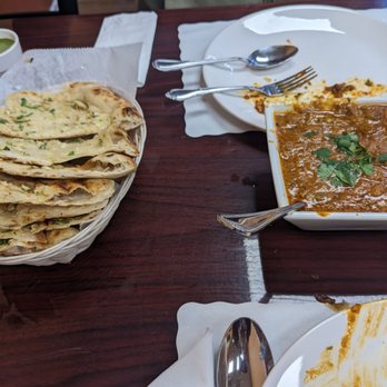 SOUTHERN SPICE - Garlic naan and chicken tikka masala - Food Delivery Services Near Me - North Brunswick, New Jersey SOUTHERN SPICE - Garlic naan and chicken tikka masala - Food Delivery Services Near Me - North Brunswick, New Jersey