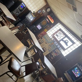 Chippers Tavern - Main section of the bar, skills games , touch tunes. The bar and stools are in this room also - Chicken Wings Near Me - Erie, Pennsylvania