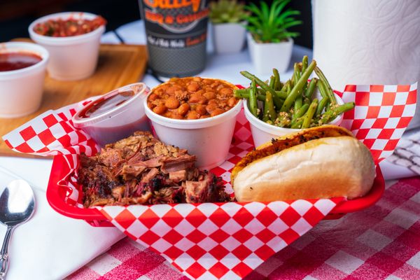 Salty's BBQ by null