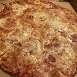 Cecil Whittakers Pizzeria - Pizza with onion topping