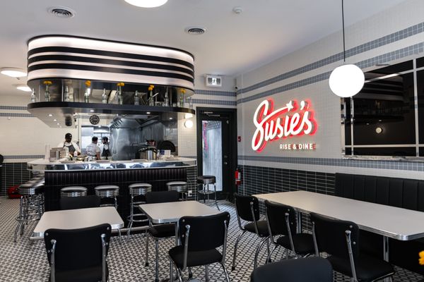 Susie's Rise & Dine by null