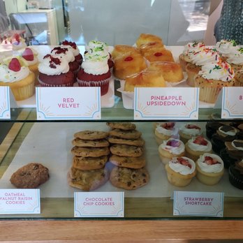 Oh Yeah Cakes - Bakeries Near Me - San Antonio, Texas