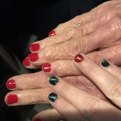 Golden Nails & Spa