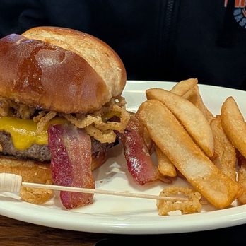 Cracker Barrel Old Country Store - BBQ Steak Burger - American Near Me - Casa Grande, Arizona Cracker Barrel Old Country Store - BBQ Steak Burger - American Near Me - Casa Grande, Arizona