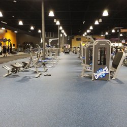 Crunch Fitness - Summerville