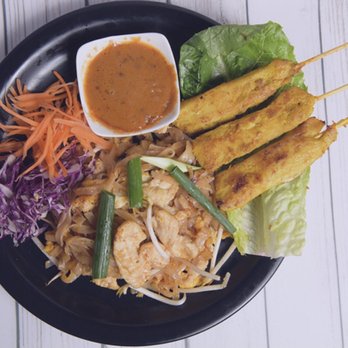 Thai Valley - Combo C : pad Thai with chicken sate - Thai Near Me - Chatsworth, California