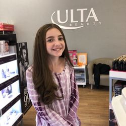 Ulta Beauty - Gianna Loves her hair!!