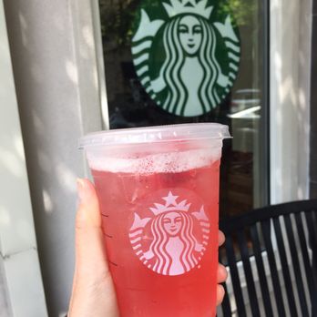 Starbucks - Strawberry Açaí Starbucks Refresher - fab! - Coffee & Tea Near Me - Dallas, Texas Starbucks - Strawberry Açaí Starbucks Refresher - fab! - Coffee & Tea Near Me - Dallas, Texas