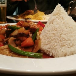 Zen Bistro - Kung-pao s ryzovym kuzelem :)