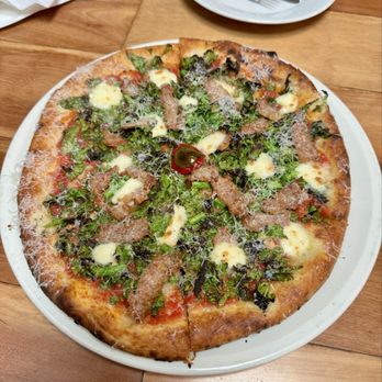 Rockaway Beach Brewery - Rapini pizza - Breweries Near Me - Pacifica, California