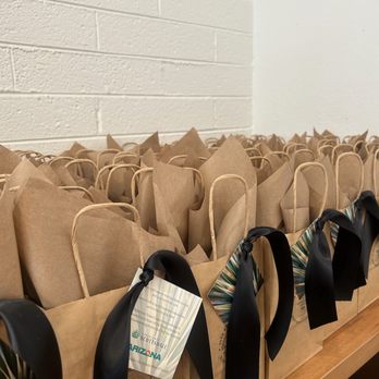 The Housewarming Project - Gift bags ready to be picked up for an event hosted by Experience Scottsdale - Customized Merchandise Near Me - Scottsdale, Arizona The Housewarming Project - Gift bags ready to be picked up for an event hosted by Experience Scottsdale - Customized Merchandise Near Me - Scottsdale, Arizona