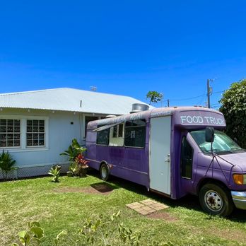 Aloha Mix Cafe - a purple food truck parked in front of a white house - Food Trucks Near Me - Naalehu, Hawaii Aloha Mix Cafe - a purple food truck parked in front of a white house - Food Trucks Near Me - Naalehu, Hawaii