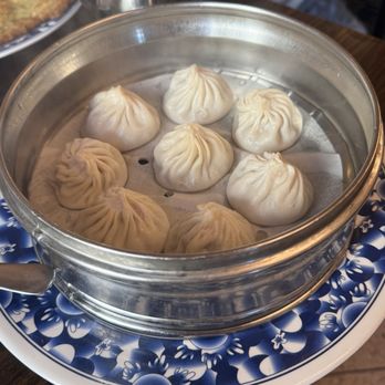 Mama Lu’s Dumpling House - juicy pork dumplings(10) (They come with soup inside!!!) - Chinese Near Me - Pasadena, California Mama Lu’s Dumpling House - juicy pork dumplings(10) (They come with soup inside!!!) - Chinese Near Me - Pasadena, California
