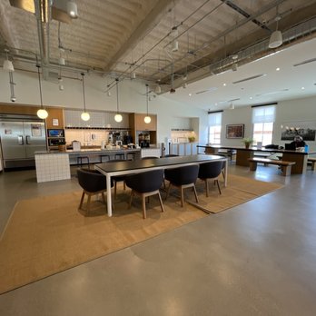 WeWork Town Square - Shared Office Spaces Near Me - Las Vegas, Nevada WeWork Town Square - Shared Office Spaces Near Me - Las Vegas, Nevada
