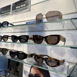 Sunglass Hut