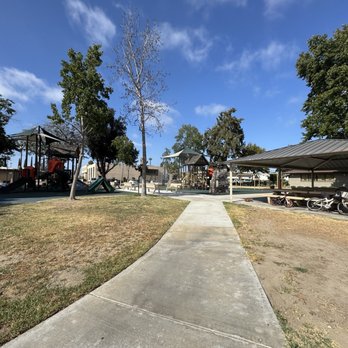 Sigler Park - Two play area and a picnic area - Parks Near Me - Westminster, California