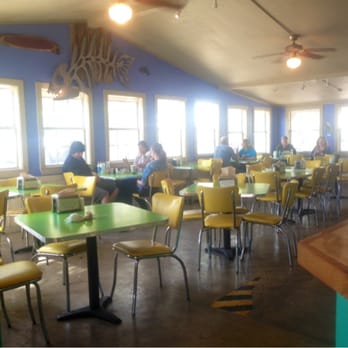 Mac & Ernie's Roadside Eatery - Inside dining room - Burgers Near Me - Tarpley, Texas