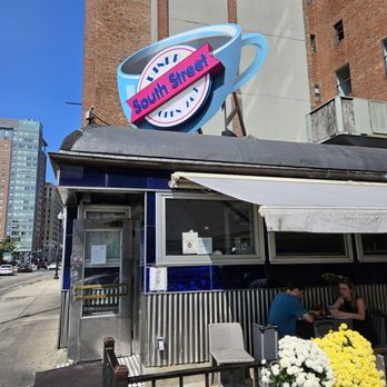 South Street Diner - Front - Diners Near Me - Boston, Massachusetts