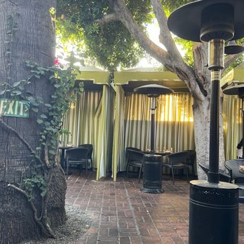 Ca Del Sole - Outside - Italian Near Me - Toluca Lake, California