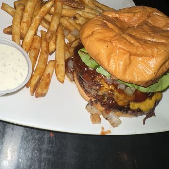 Canopy Road Cafe - Smash Burger - Breakfast & Brunch Near Me - Tallahassee, Florida Canopy Road Cafe - Smash Burger - Breakfast & Brunch Near Me - Tallahassee, Florida