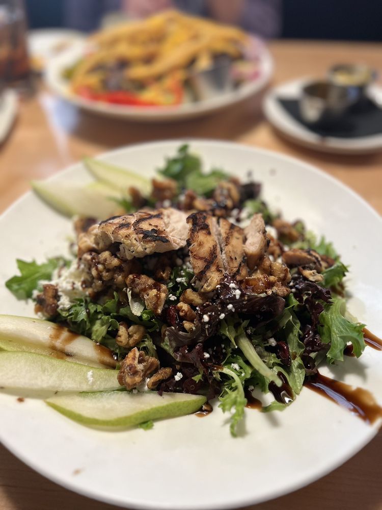 Social spots from Walnut Grill